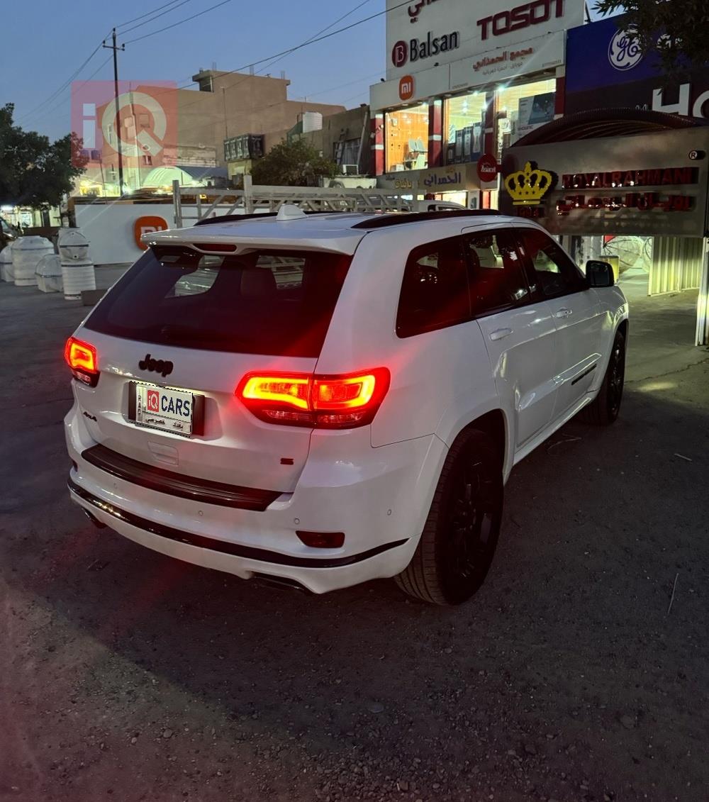 جيب جراند شيروكي